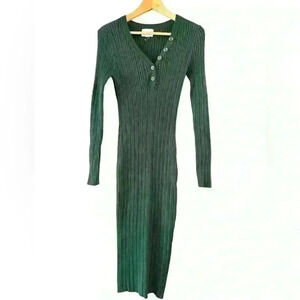 Olive + Oak Cozy Long Sleeve Green Dress Size Large V-neck with a lot of stretch